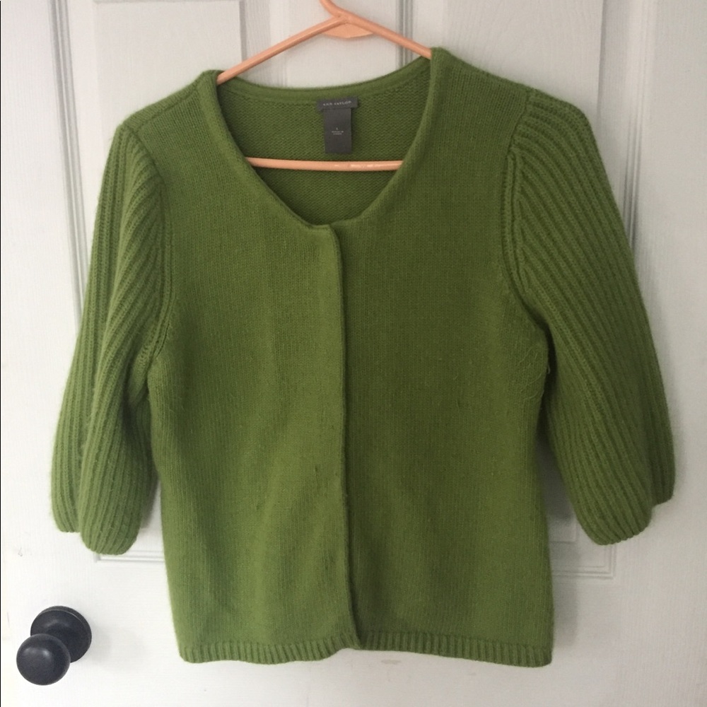 Ann Taylor Green Sweater Large
